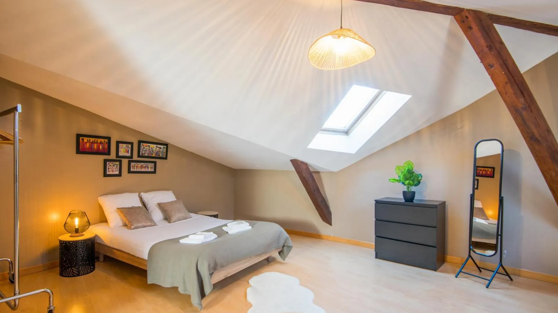 Appt Duplex Pour 6 Pers En Centre-Ville/Fibre Millau 0*,  Francia